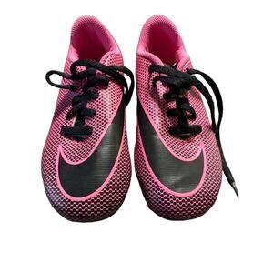 Nike Size 1Y US Pink Soccer Cleats
